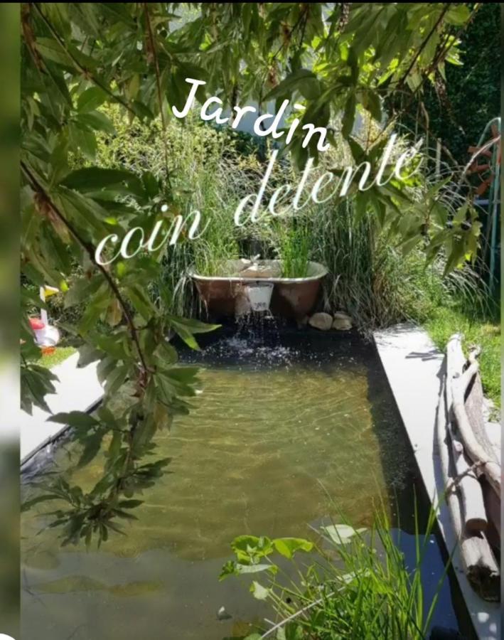 Bed and Breakfast Mimi la Sardine Saint-Gervais en-Belin Esterno foto