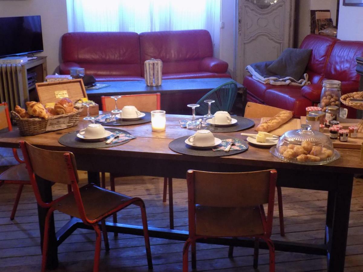 Bed and Breakfast Mimi la Sardine Saint-Gervais en-Belin Esterno foto