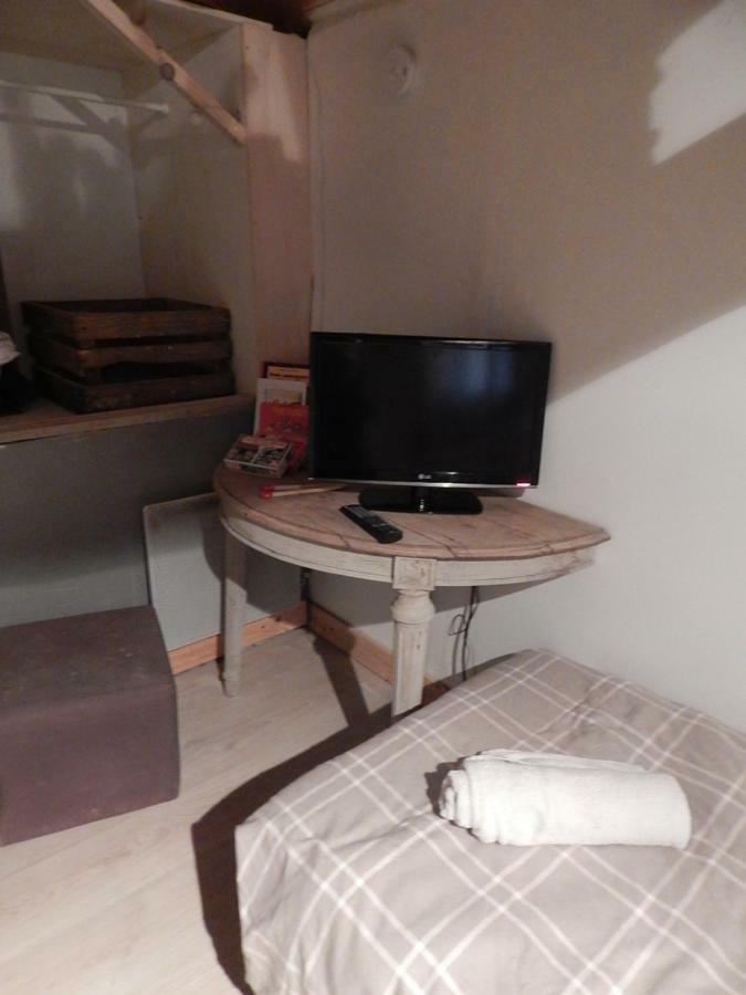 Bed and Breakfast Mimi la Sardine Saint-Gervais en-Belin Esterno foto